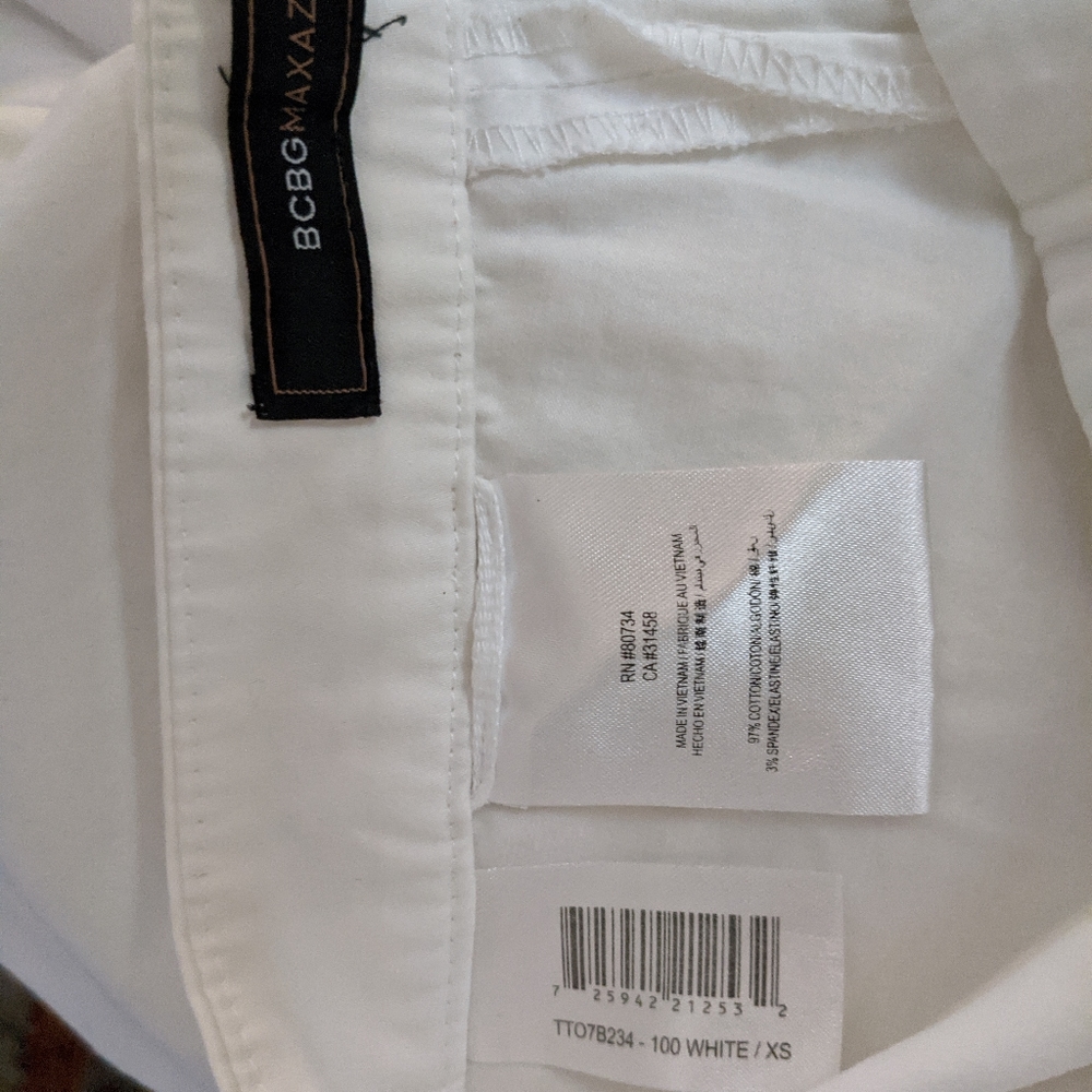 BCBG cropped pants